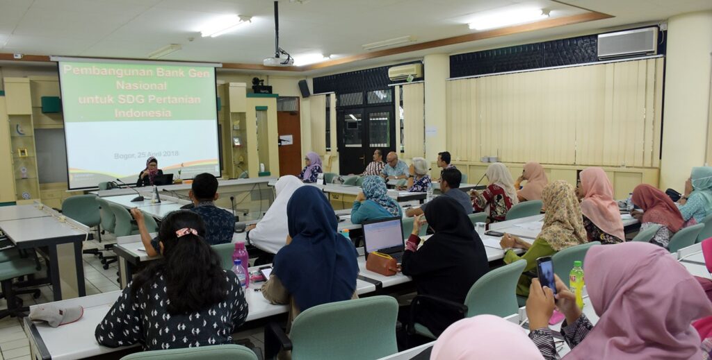 Kuliah Umum Tentang Pengembangan Bank Gen Nasional oleh Dr. Nurul Hidayatun