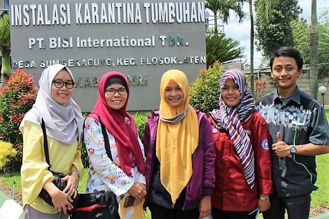 Supervisi Mahasiswa Magang di Hasanudin Orchids dan PT BISI