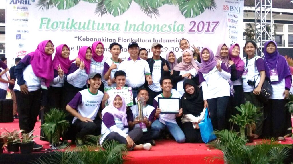 Meriahkan Pawai Florikultura Indonesia 2017, Departemen AGH Siapkan Mobil Bunga