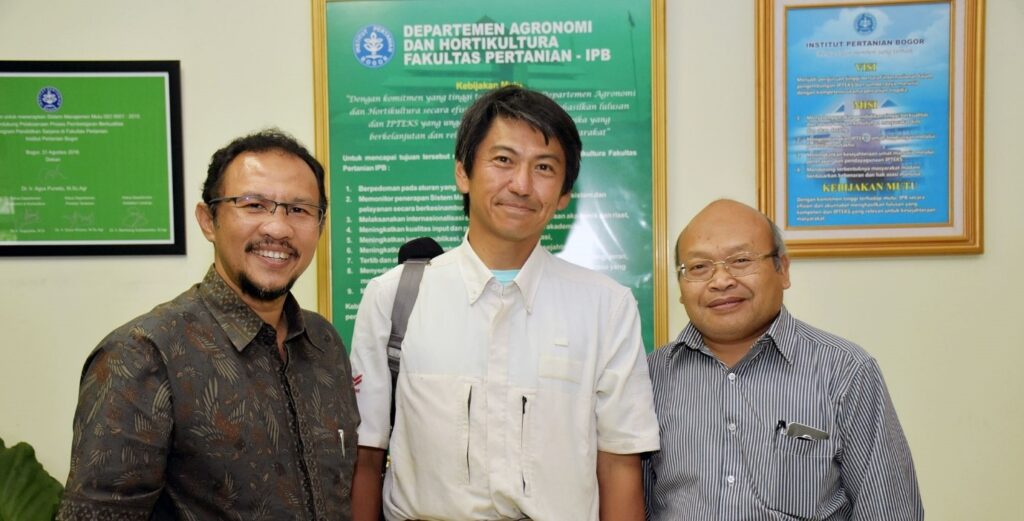 Rintisan kerjasama dengan Yanmar Indonesia (YARI) untuk pengembangan aplikasi rice transplanter di Indonesia.