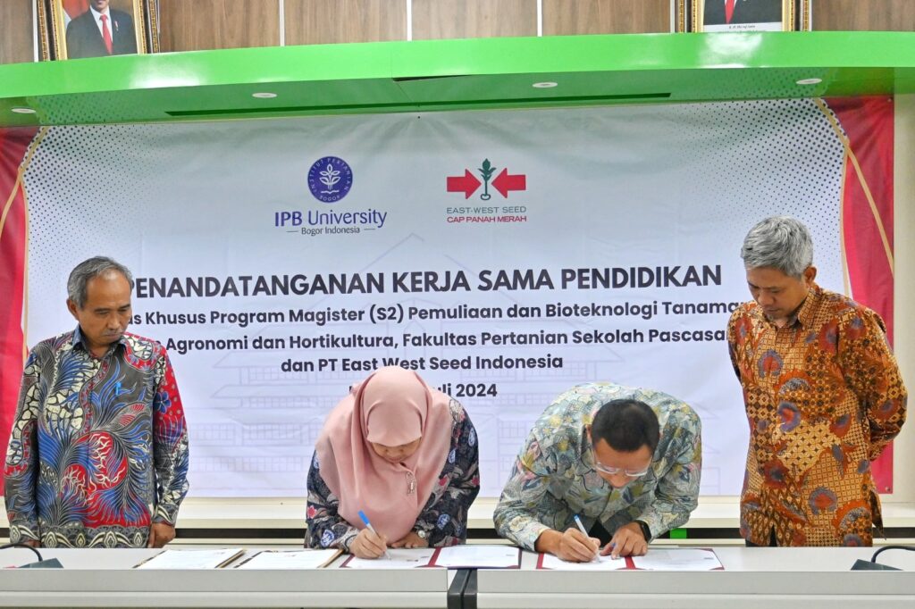 Kerja Sama PT East West Seed Indonesia dan Sekolah Pascasarjana IPB Dorong Pengembangan Sumber Daya Manusia Bidang Hortikultura Tanah Air