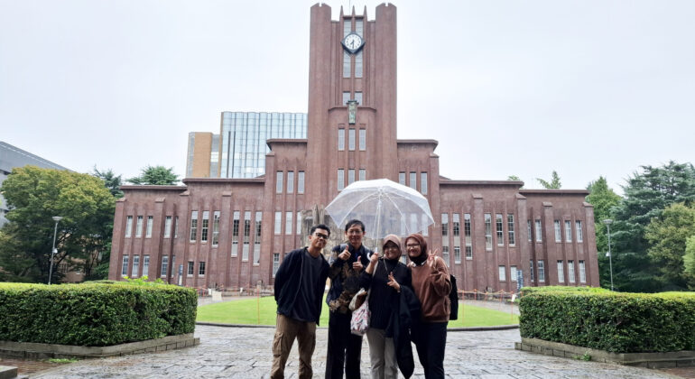 2024-10-25 IPB delegates in front of Yasuda Hall, The University of Tokyo